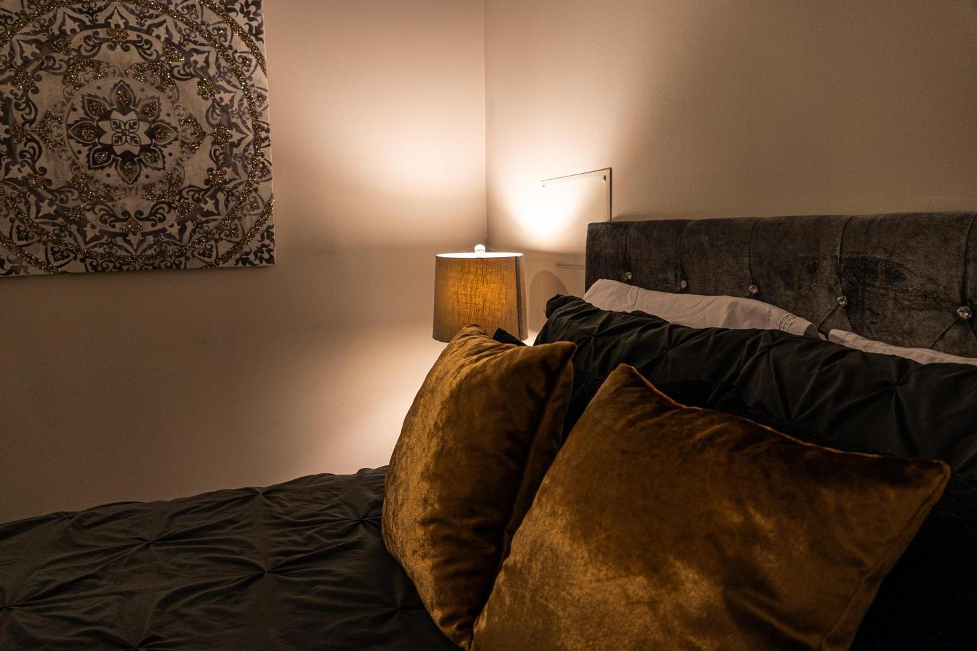 Luxery Stay Chicago - Themed Units! Close To Downtown, Mccormick Place & Wintrust Arena Exterior photo