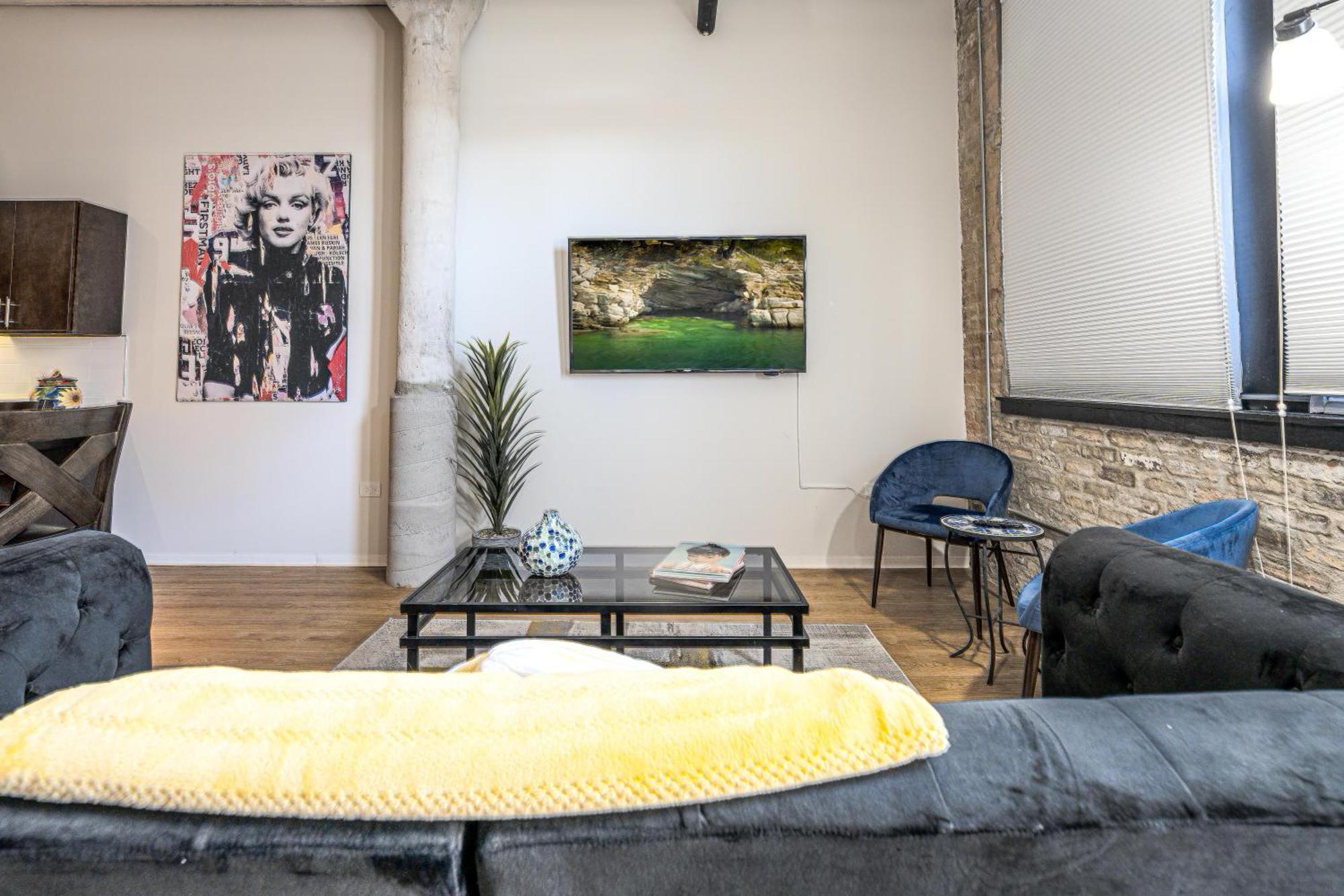 Luxery Stay Chicago - Themed Units! Close To Downtown, Mccormick Place & Wintrust Arena Exterior photo