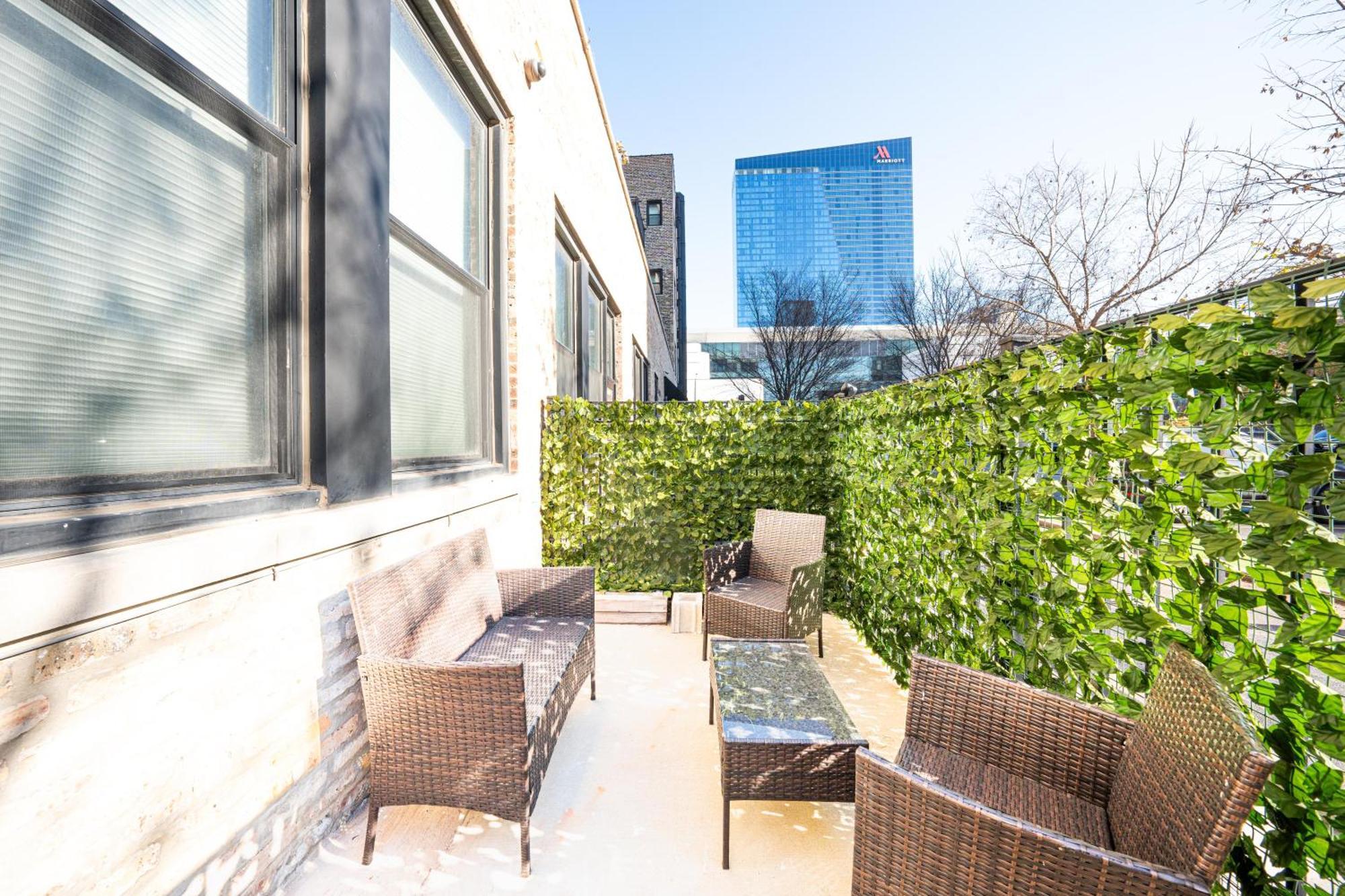 Luxery Stay Chicago - Themed Units! Close To Downtown, Mccormick Place & Wintrust Arena Exterior photo