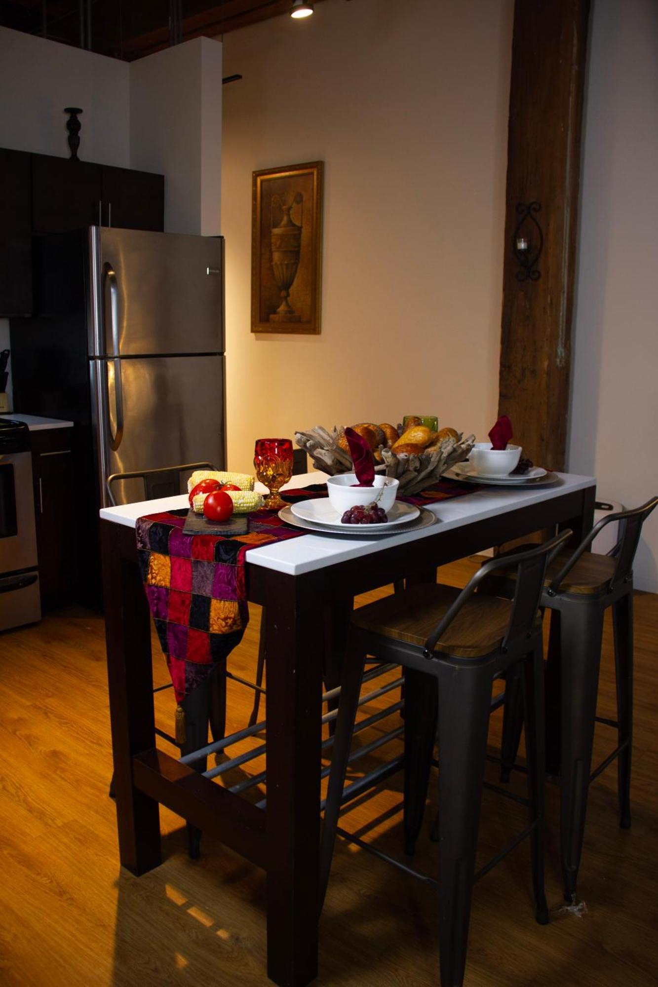 Luxery Stay Chicago - Themed Units! Close To Downtown, Mccormick Place & Wintrust Arena Exterior photo