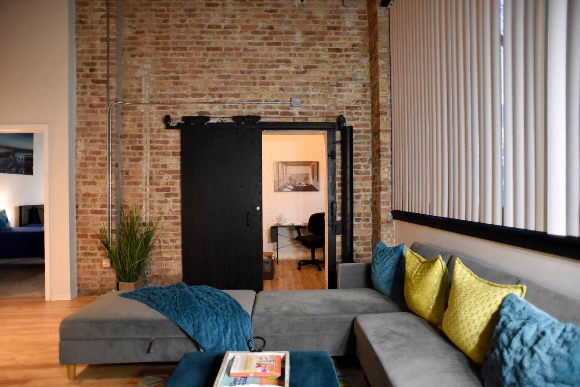 Luxery Stay Chicago - Themed Units! Close To Downtown, Mccormick Place & Wintrust Arena Exterior photo