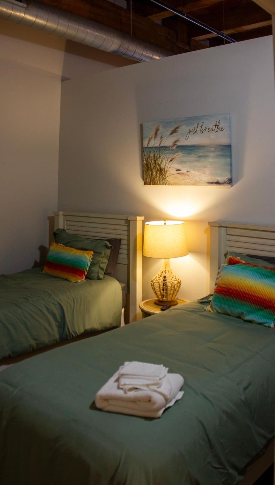 Luxery Stay Chicago - Themed Units! Close To Downtown, Mccormick Place & Wintrust Arena Exterior photo