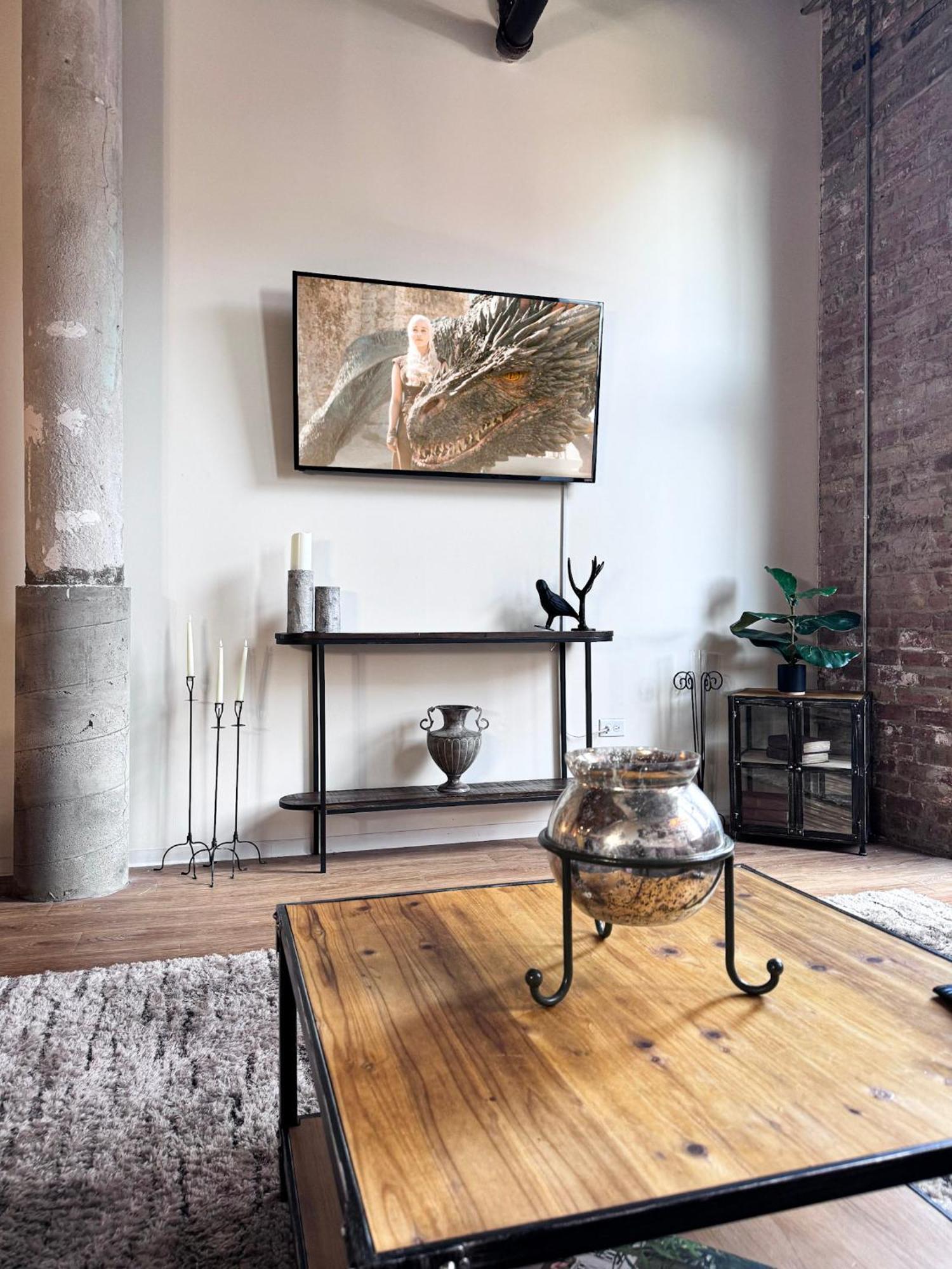 Luxery Stay Chicago - Themed Units! Close To Downtown, Mccormick Place & Wintrust Arena Exterior photo