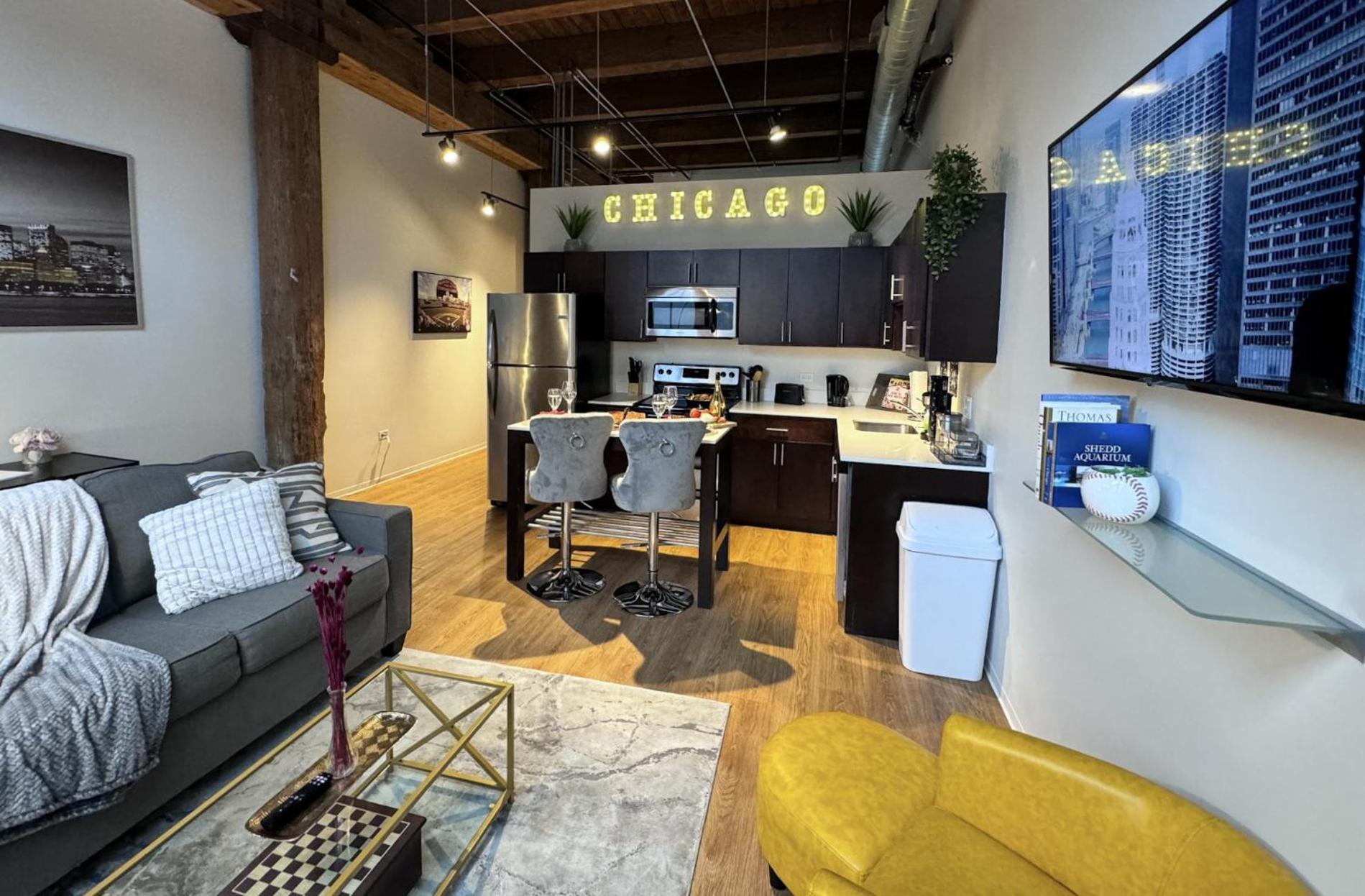 Luxery Stay Chicago - Themed Units! Close To Downtown, Mccormick Place & Wintrust Arena Exterior photo